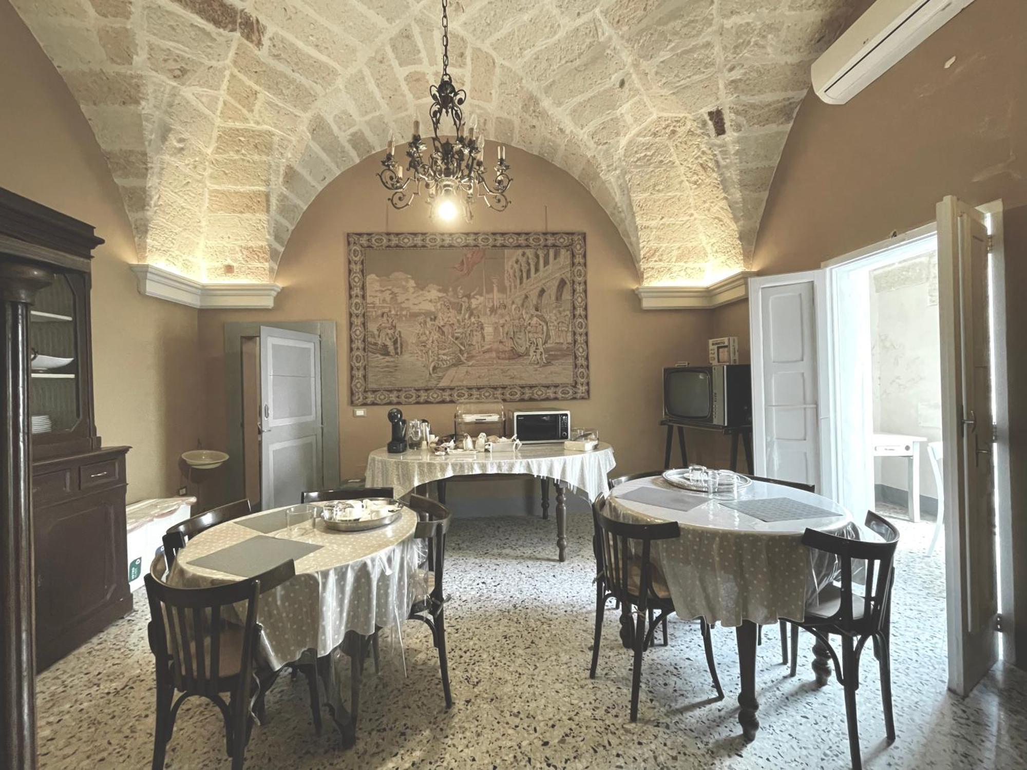 Palazzo De Carlo E Il Parco Dei 7 Pozzi Lecce Exterior foto